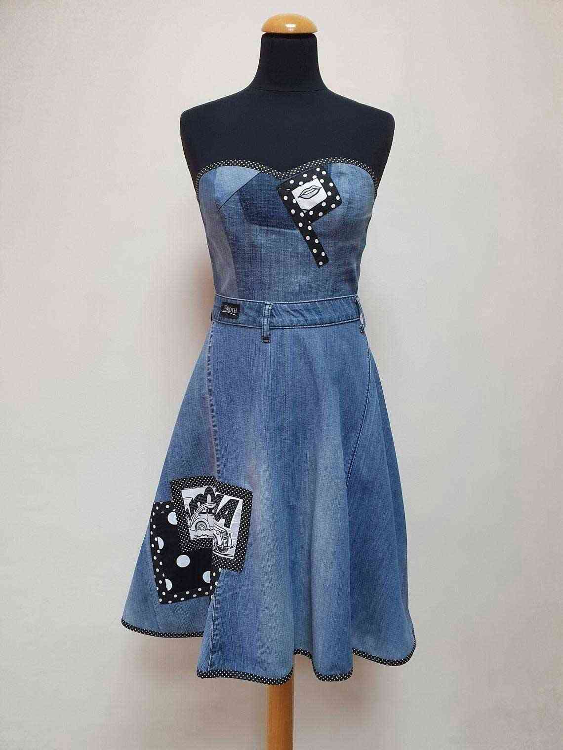 Example: Denim dress made of old jeans 